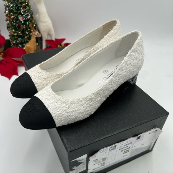 Women’s Chanel tweed ballet flat size 37 made in Italy - Picture 1 of 12